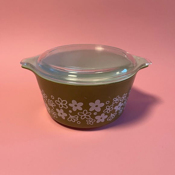 Green Spring Blossom Pyrex with lid - 473 Casserole Dish - 70s Pyrex - 1 Quart - Picture 8 of 8
